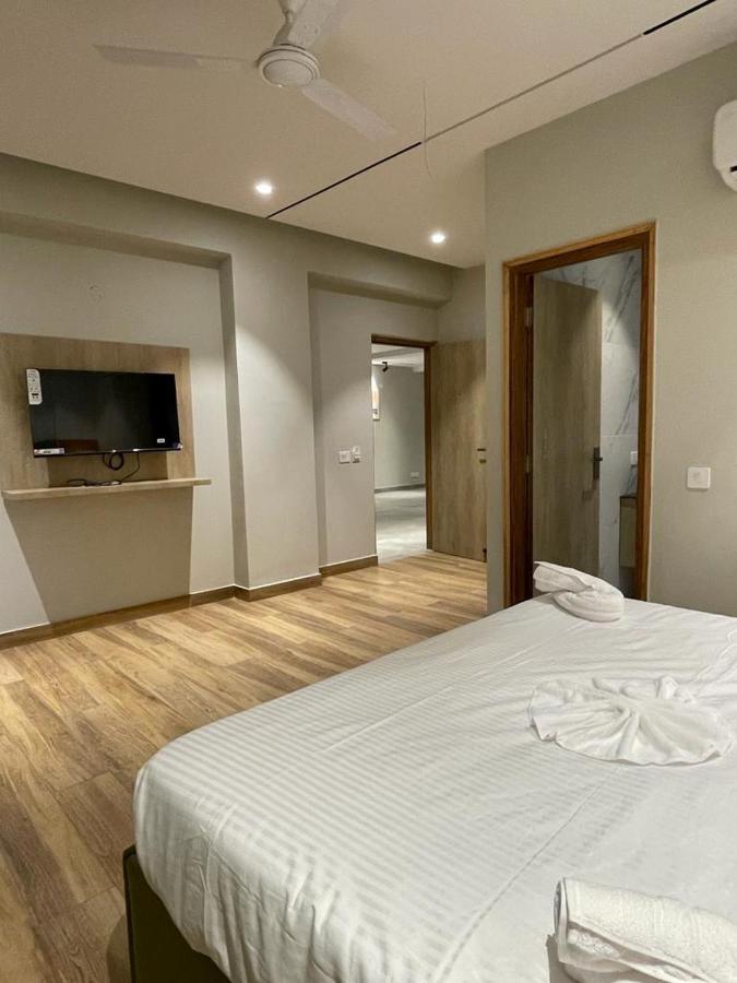 Hotel West Inn Premium Kharar Exterior photo